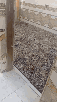 سلام عليكم الدار البيع مساحة ١٠٠متر واجهه٥ونزال٢٠ عنوان بلديات شارع مصرف التراث الاستفسار عله رقم ***********
