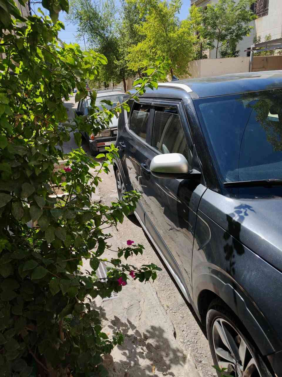 السلام وعليكم
كيا صول 2020 للبيع وارد امريكي
حادثها موضح برقم الشاصي 
السيارة جاهزه من كلشي دينار متصرف عليها 
مواصفاتها 
X-line
محرك 2000
رادار خلفي وجانبي 
شاشة 
السيارة مغلفه جلد بالكامل ارضيات وكشنات 
سعرها : 145 ورقه وبيها مجال بسيط 
رقم تلفون :
***********
***********
