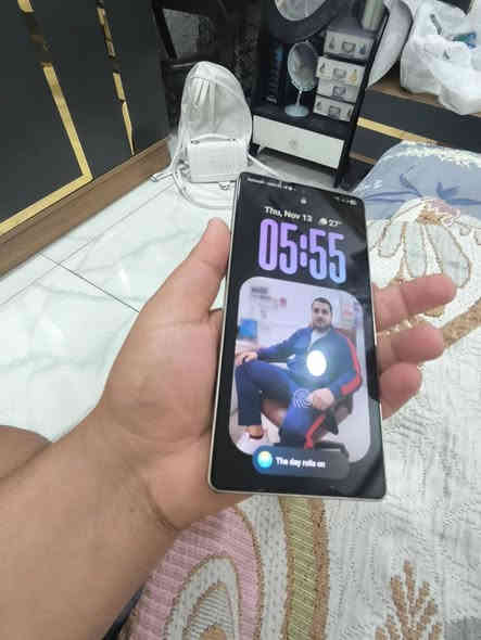 ٢٥ الترا للبيع مليون و ١٠٠ استخدام كم يوم كامل ملحقات الجهاز جديد مع كفر ولزكة شاشة وشاحنة 
مكاني المنصور 
***********
