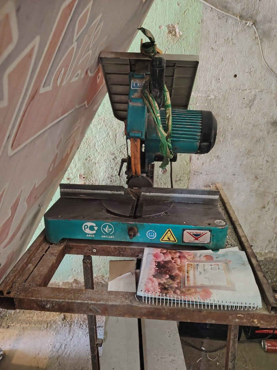 سلام عليكم غراض للبيع
دريلات عدد 3 
دريل همر 1
كوسره
ميز 
داكور كتر 
مكاين تونك ونواعم ويا هواي 
للاستفسار *********** مامتواجد ع فيس مكاني نجف حي الوفاء
