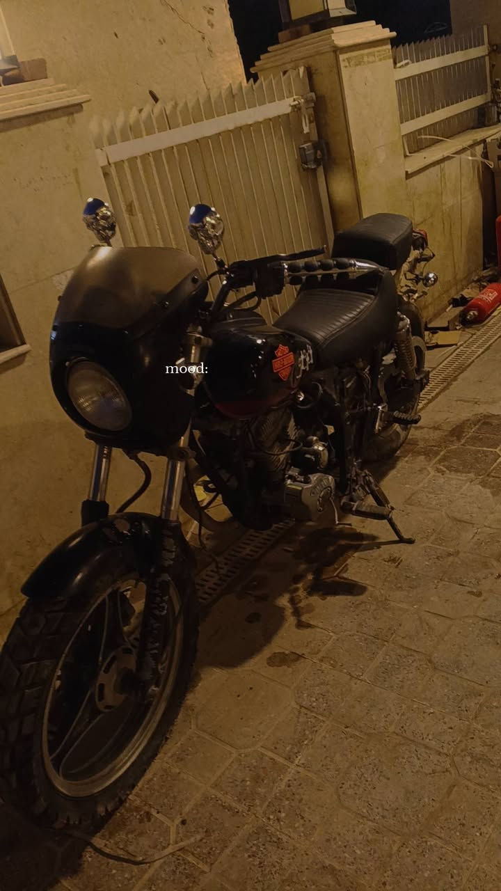 سلام عليكم محرك 150 توني جاي أعمر بيها بس ضروف ومكدرت ينرادلها كاك بانزين كابريتر وجاملغ خلفي بيها يدات ومري اصليات ابيع كوم حديد سعر 500 وبيها مجال بغداد حي الجامعه ***********
