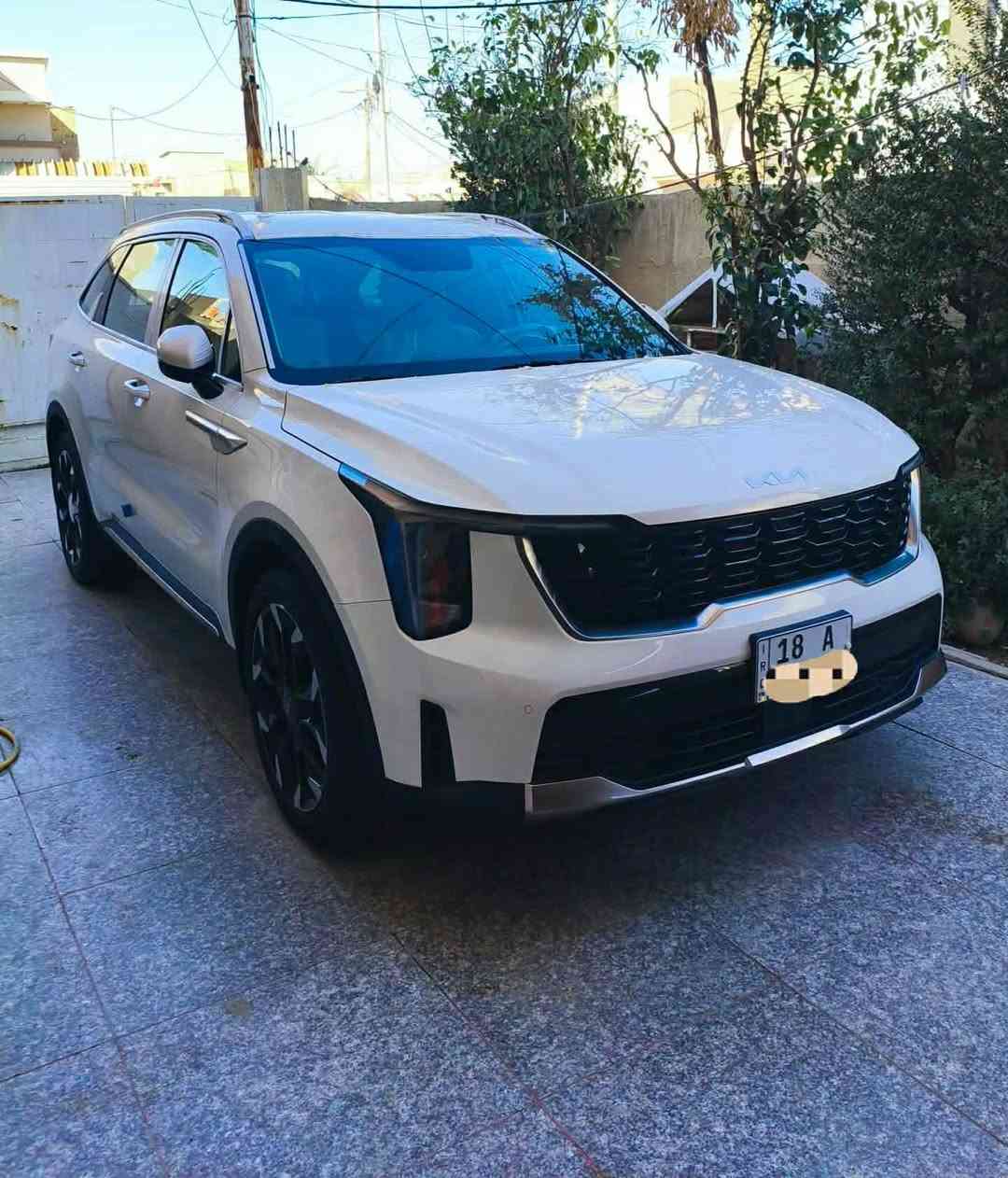 سلام عليكم سورنتو 25 مكفوله كفاله عامه رقم  بابل الدولي   ماشيه5الف  محرك 6 سلندر المواصفات  دبل كامره تاتو شو ويل 20 كراسي كهربائيّ جنطه كهربائيّ بصمه اريل افكيشن بردات خلفيه هند ابريك بصمه بعد بيه مواصفات سعر 330بيه مجال تلفون ***********
