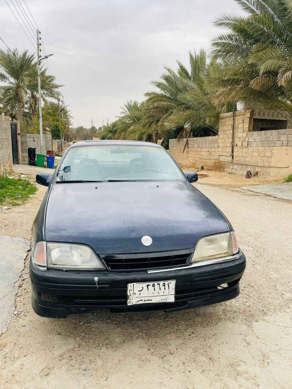 سياره اوميكه للبيع موديل 95 محرك وكير ع الفحص السياره معمره كامل السعر 29 وبيها مجال للتواصل ***********
