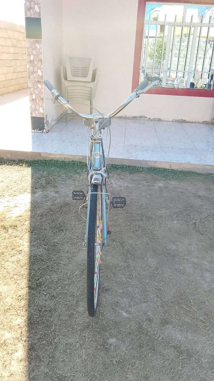 بايسكل للبيع الاستفسار علا ***********
