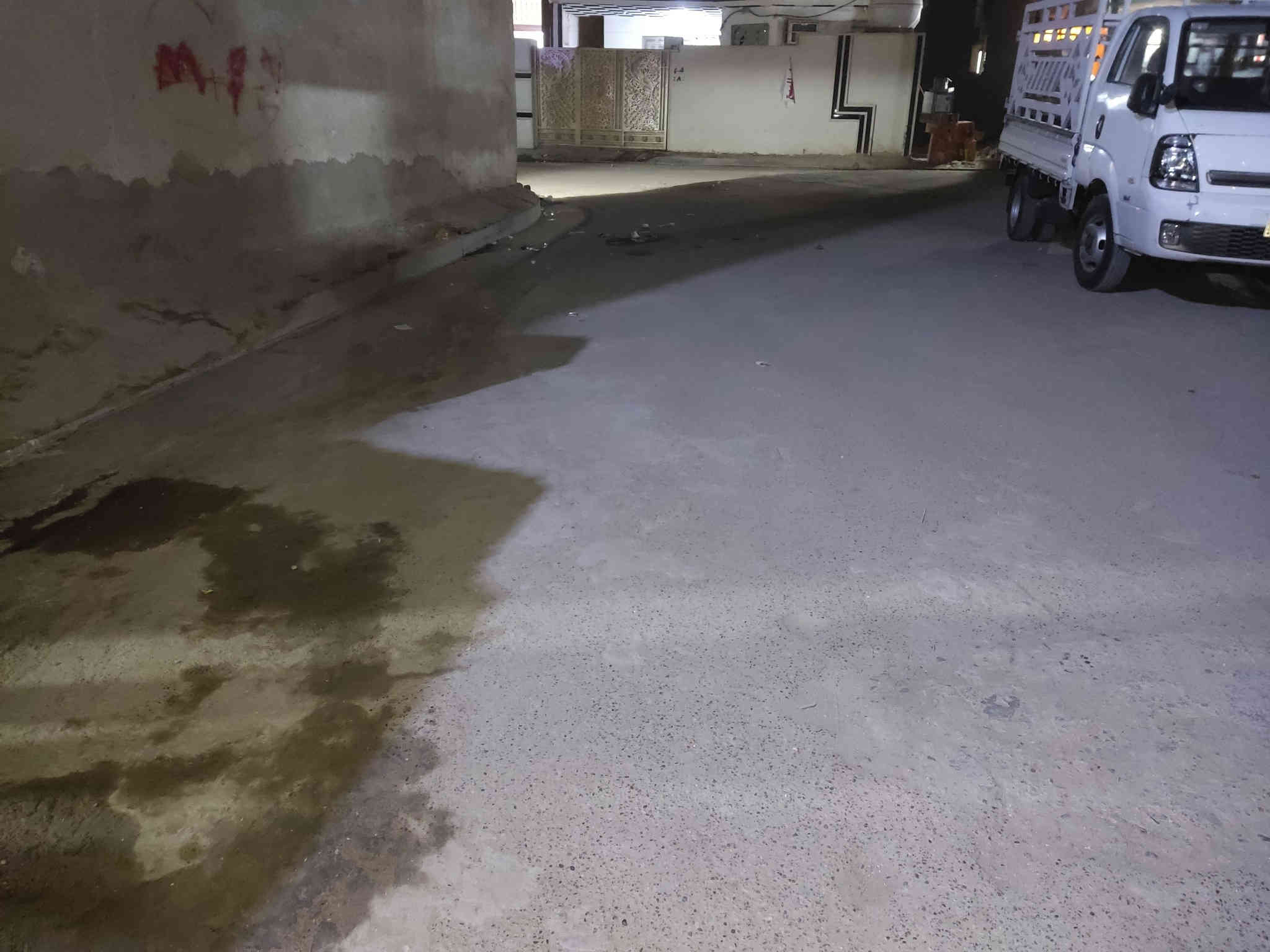 السلام عليكم دار للبيع 55 متر مصفر طابق واحد بنص اطابو كافت خدمات بغداد الكمالية المعوقين ***********
