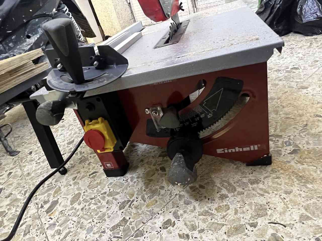 السلام عليكم منشار من ماركت انهل الالمانيه 1200واط ✅
حجم القرص 8وربع ✅

4800دوره بالدقيقه ✅

القرص يصعد وينزل ✅

ميلان 45 درجه يكص✅

حجمه 65❎52

للبيع بغداد السعر ٢٠٠ وبي مجال قليل *********** (( جديد بالكارتونه كامل ملحقاته))
