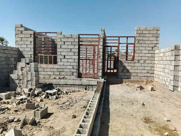 سلام عليكم 
هيكل للبيع زراعي 117داخل بل طابو معاملا ماشيه
مساحته 250م واجه 9ونزال 28 
كراج يوسع 3سيارت 
حديقه 
ترك ورا بيت 2ونص علا طول قطعه
ستقبال خارجي مطبخ صاله غرفه نوم وصحيان 
تصميم طابقين 
سعر 60 مليون وبي شي بصيط 
لتواصل ***********
سلمان باك برنوما
