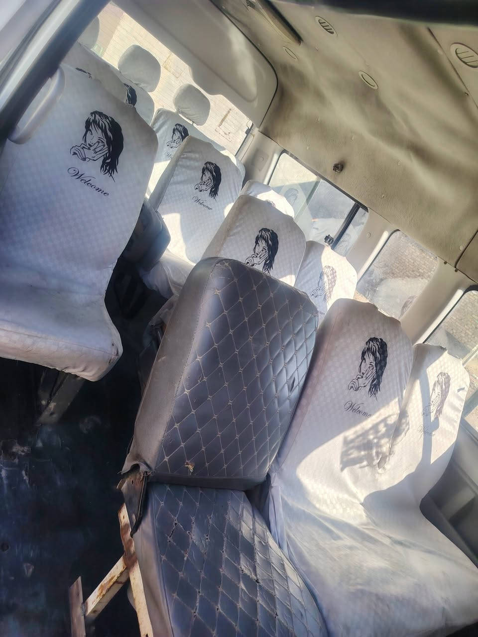 السلام عليكم جنبي شيري للبيع الاستفسار ع الرقم او خاص***********
