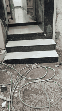 السلام عليكم خلفه مصري الانواع التطبيق البرسلين السيراميك ولكاشي والمرمر والجدران ارضيه شغل درجه اولي التواصل على الواتساب ***********
