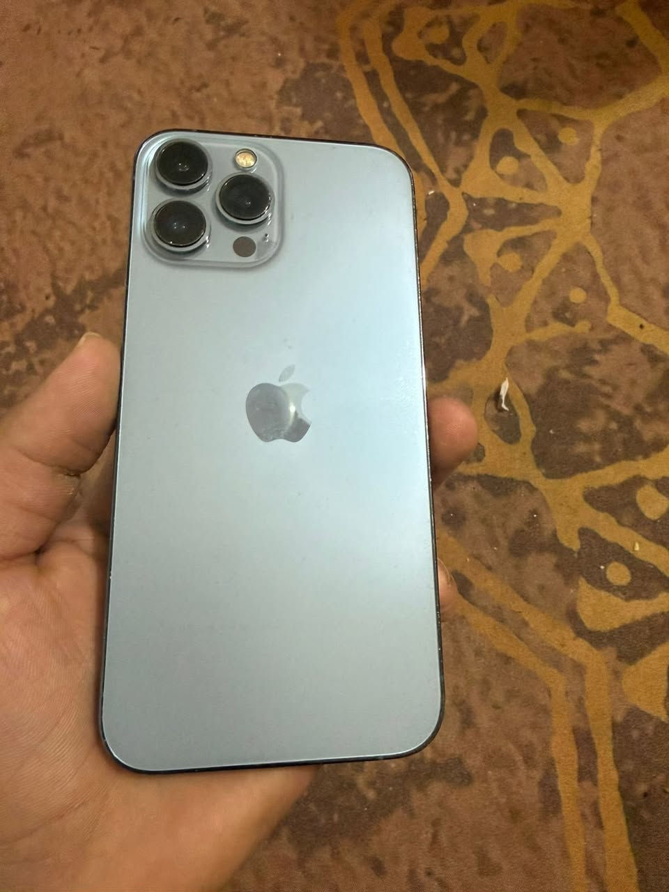 ايفون 13 نضيف نضافه فول كلشي كدامكم وما مفتوح وما مبدل ولا شي 600 وبي مجال ***********
