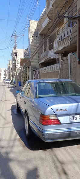 السلام عليكم 
مارسدس دب موديل 1991
رقم انبار انكليزي تحويل مباشر 
محرك وكير بطه 2500 ديلكو 
فتحه شغاله كشناتها كهرباء 
تبريد شغال
السعر 55 المكان المشتل
***********
