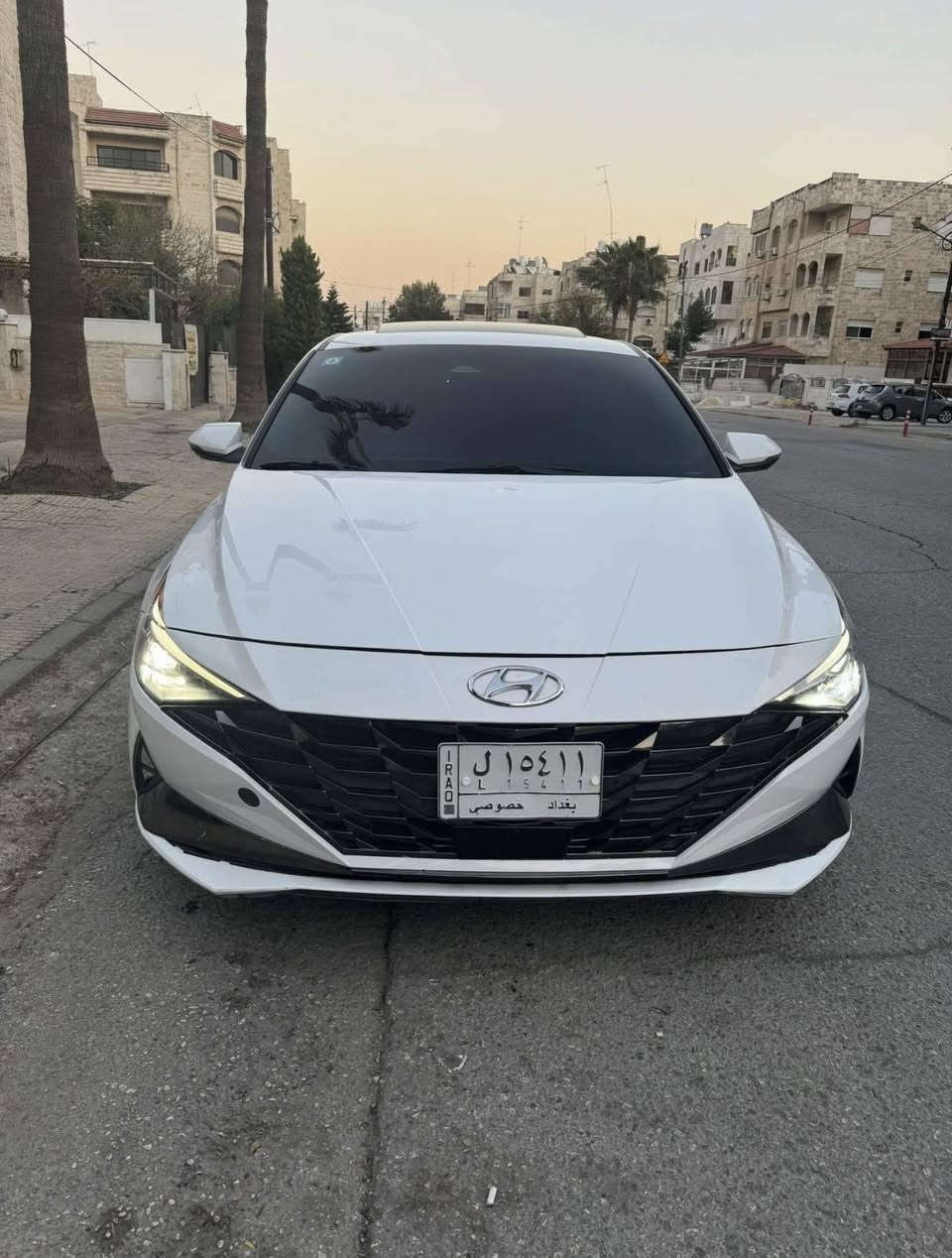 السلام عليكم النترا للبيع ووارد امريكي موديل 22هايبرد
موصفات فول محرك 2دوش 
ترهم مراوس بفورتي 
***********
