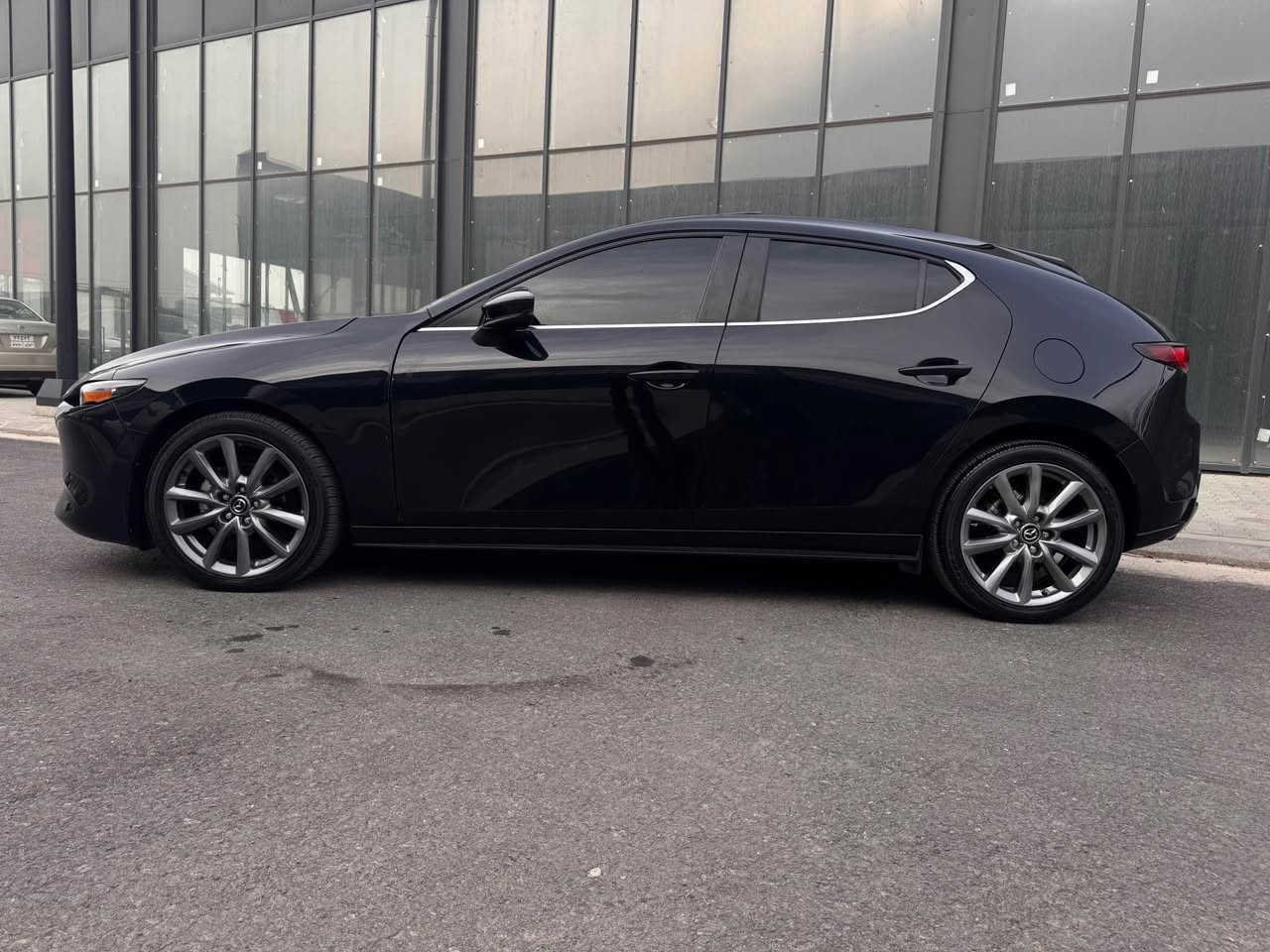 مازدای ۳ پریفێرد
بۆنیت بۆیاخە و ٤ پارچەی سەکن کلێری ئەمریکایە
تەنها ئێرباگی سوکانی تەقیوە و ناوی هیچ نەگرتوو
سەیارەکە ۲۸٠٠٠ مایل ڕۆشتووە و بە پاکی ماوەتەوە
سڵاید و کوشن جلد کوشن کارەبایی و کوشن هیتەرە
نرخی ۱۲٥ گەڵایە
سلێمانی ـ معرض شکۆفەی ۱ السليمانية, العراق


**إذا كنت صاحب هذا الإعلان وتريد حذفه لأي سبب، رجاءا أرسل رسالة إلى الدعم الفني**