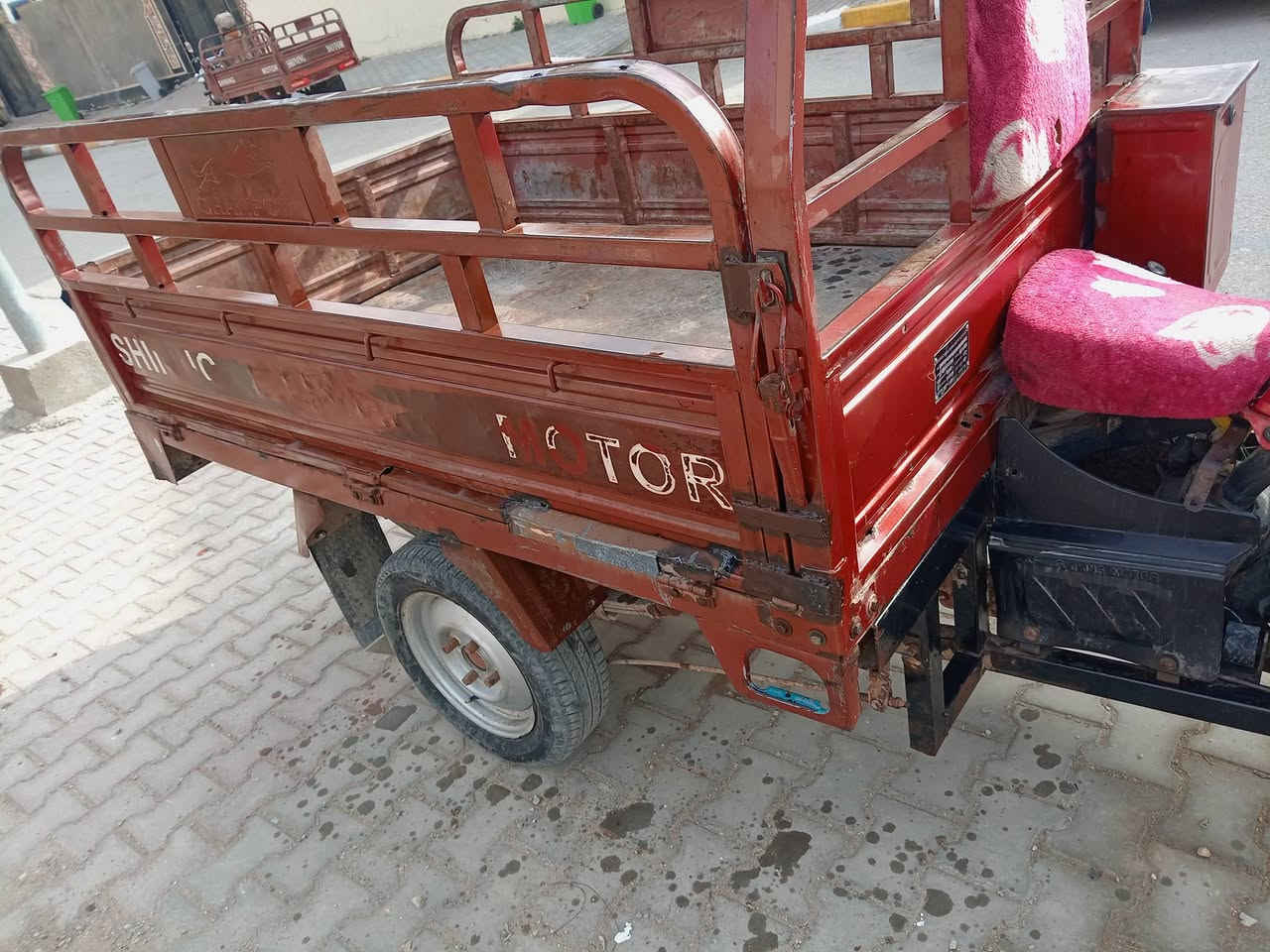 متاح ستوته ام طير ٢٠٢٠ مكمركه مكانها هيت سعرها مليون و١٠٠
***********
