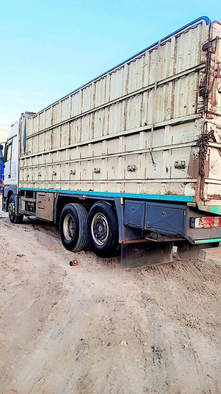 بدي للبيع حدادي 7،35 طول البريص5.80السعر 30 ورقه وبي مجال مكلف بل نشر الرقم***********
