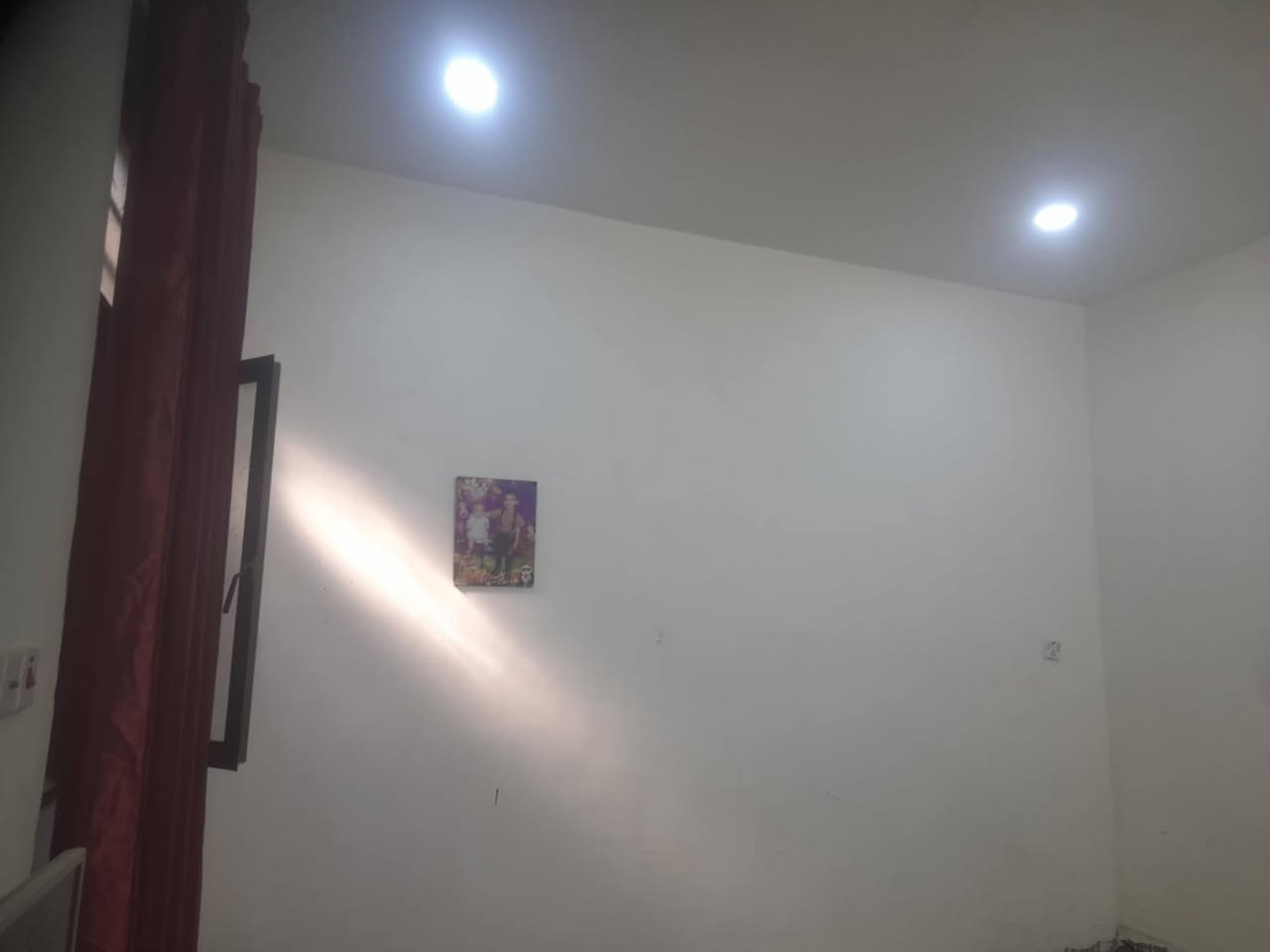 بيت للبيع ١٠٠م٢ مربعه طابو زراعي سند٢٥ ركن لغرض السفر طابقين بي خطين كهرباء وماء ومجاري تبليط مقرنص رصيف واقع بالمربع بنهاية تبليط الشموخ والرشيد وقريب على الشارعين الاعراض مال الامانه واتساب فقط***********
