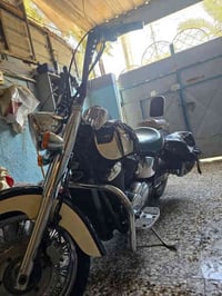 دراجه هارلي شادو لون بيجي+زيتوني دراجه أوراقه كامله كمرك مدفوع يعني بس...