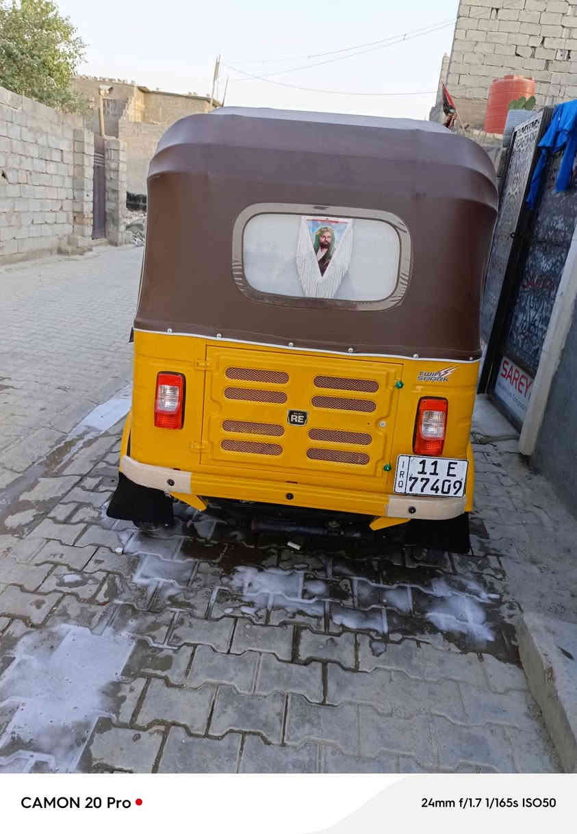 السلام عليكم تكتك موديل 19شهر 11رقم وسنويه تحويل ثاني يوم مصبوغة عام جماليه فقط مكينه  ناعمة مجفته تجفيت شركة تخم تاير جديد دوشمه جديدة جادر جديد برده جديده تكتك خير من الله كبل للشارع الف مذب عليه تاخذه وتدعيلي العنوان المحمودية حي المرتضى الاتصال ***********سعر6مليون وبيه مجال للطيبين
