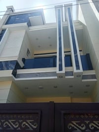 دار للبيع المساحة ١١٥ متر يتكون من طابقين؛ بناء حديث العنوان بغداد الج...