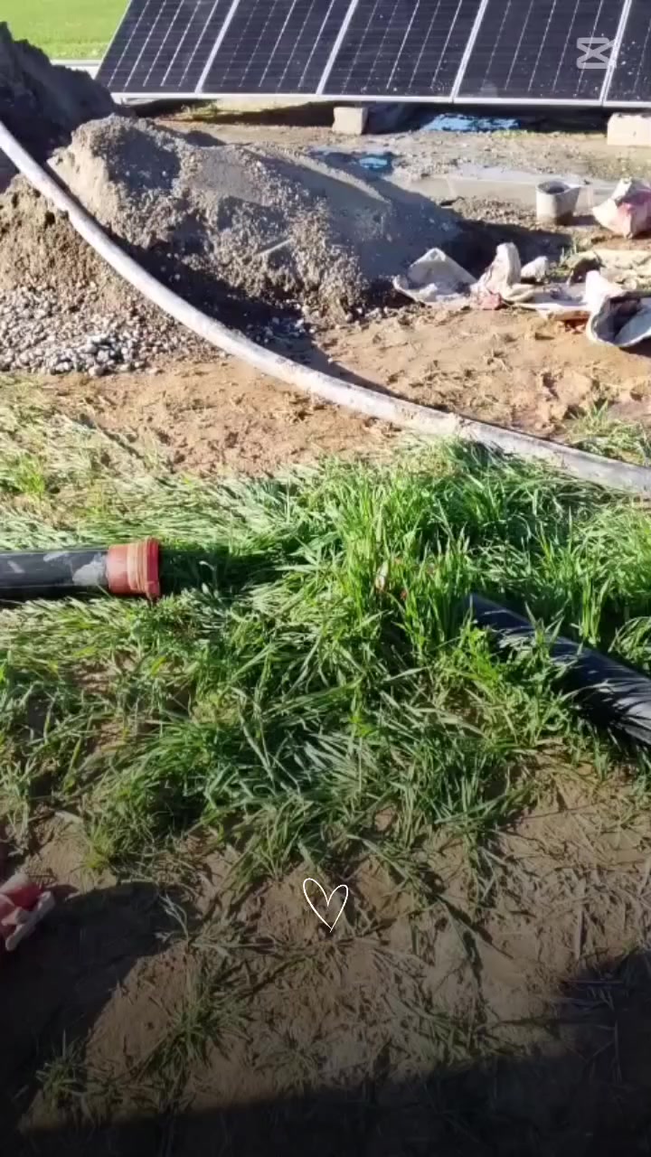 🚨 🚨 بالنقد او بالاقساط نشدلك منظومتك🚨🚨

#شمس_الصبح_بيها_أمل_ومع_الواثق_بيها_عمل

 ::::::::::::::::::::::::::::::::::::::::::::::::::::::::::::::::::::::::         

بفضل الله وبحمده قامت  كوادر  شركتنا( شركة الواثق للطاقة الشمسية )بنصب منظومة طاقة شمسية زراعية لأحد زبائن شركتنا الكرام في #قرية_طوينه

وكانت تفاصيل المنظومة ...
-----------------------------------------
1-الواح #فلادلفيا  حجم 600واط عدد(60)🌞ضمان (10)سنة
2-انفيرتر زراعي #يوسفل حجم  (37) كيلو واط عدد(1)🌞ضمان(1)سنة

🌞🌞🌞🌞🌞🌞🌞🌞🌞🌞🌞🌞🌞🌞🌞
عروض المنظومات الزراعية

١-منظومة (10) حصان 
•اللواح فلادلفيا حجم (600) عدد( 17 ) ضمان 10 سنة.
•انڤيرتر يوسفل حجم ( 11) khw عدد (1 ) ضمان سنة.
•اكسسوارات و قواعد حديد مغلون.

2-منظومة (15) حصان   :
•اللواح فلادلفيا حجم (600) عدد (28) ضمان 10 سنة.
•انڤيرتر يوسفل حجم ( 15) عدد ( 1) ضمان سنة.
•اكسسوارات و قواعد حديد مغلون.

3-منظومة (20) حصان :
•اللواح فلادلفيا حجم (600) عدد (36) ضمان 10 سنة.
•انڤيرتر يوسفل حجم ( 18) عدد ( 1) ضمان سنة.
•اكسسوارات و قواعد حديد مغلون. 

4-منظومة (25) حصان  :
•اللواح فلادلفيا حجم (600) عدد (45) ضمان 10 سنة.
•انڤيرتر يوسفل حجم (22 ) عدد (1 ) ضمان سنة.
•اكسسوارات و قواعد حديد مغلون.

5-منظومة (30) حصان 
•اللواح فلادلفيا حجم (600) عدد (56) ضمان 10سنة.
•انڤيرتر يوسفل حجم ( 30) عدد (1 ) ضمان سنة.
•اكسسوارات و قواعد حديد مغلون. 💥💥💥💥💥

 
للأتصال والأستفسار 
حمد جاسم الجميلي
***********
