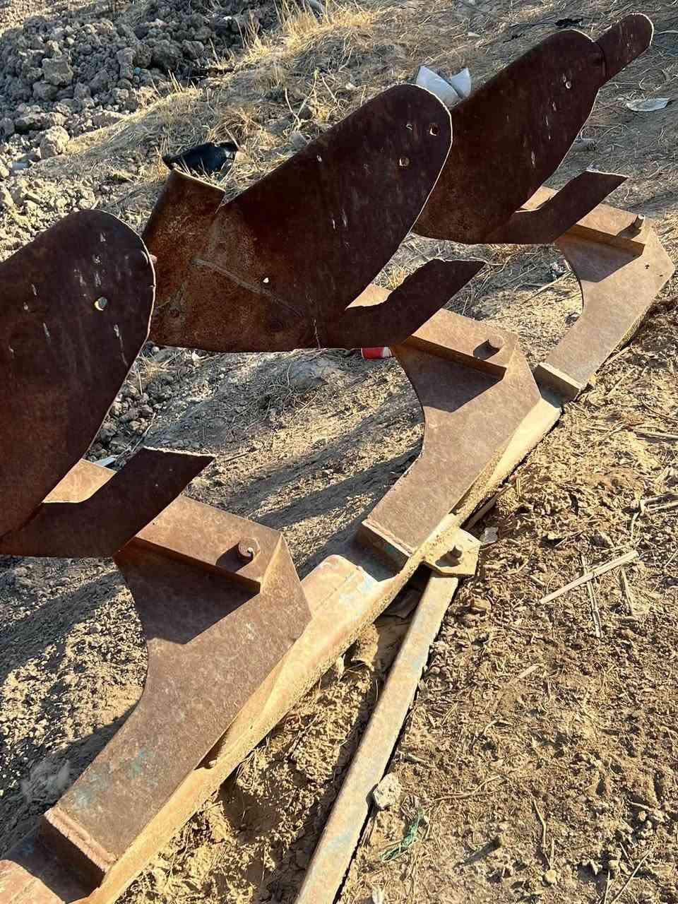 للبيع فدان ٤سچچ خوش فدان عوزه ملاحضات بصيطة سعر 350 وبي مجال حك الجية سعر مال واحد يبيع مو يغني ***********
