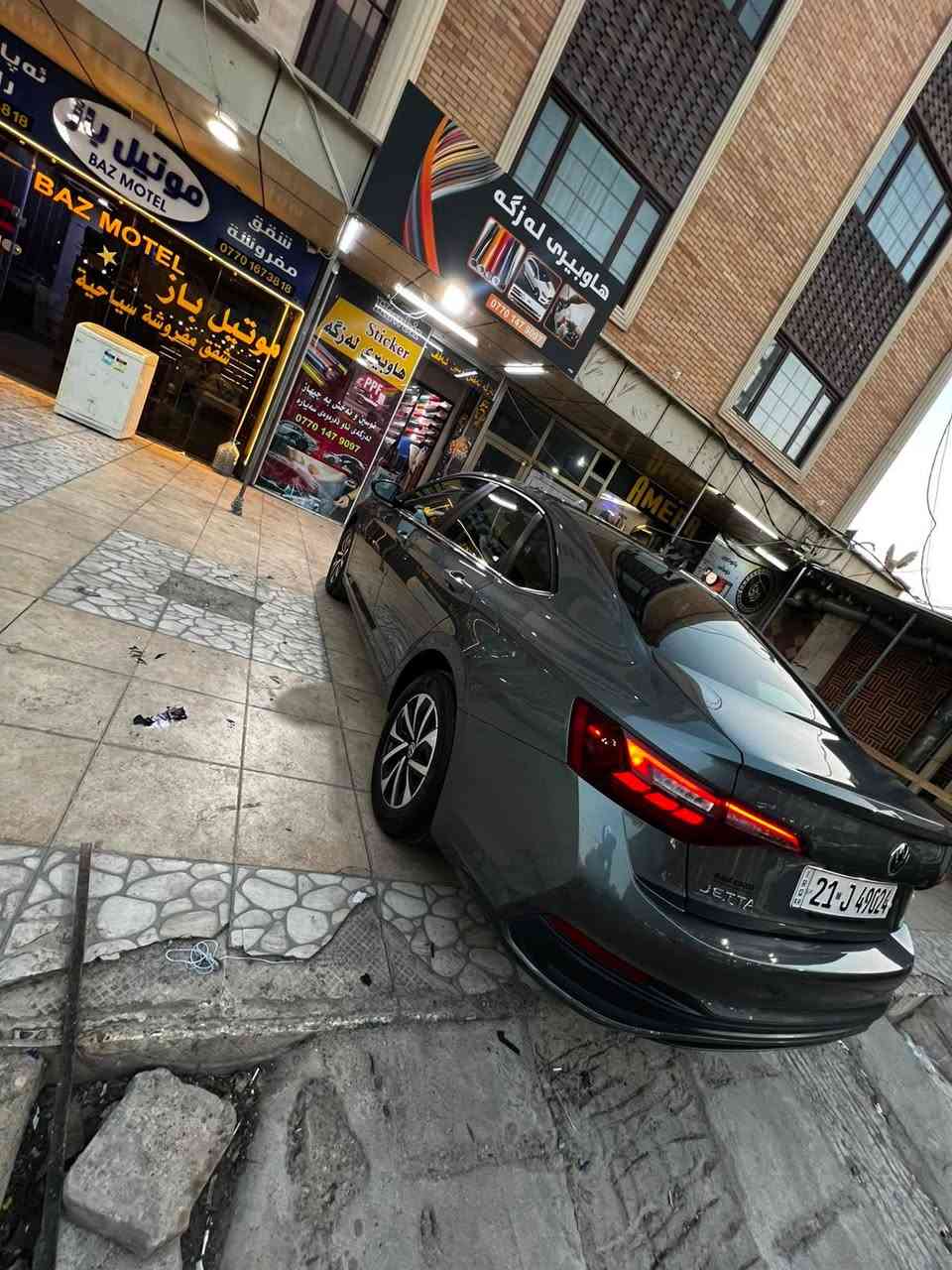 مديل ٢٤ ماشيه  ٣٥ الف بيه قطعتين بدون دواخل سياره جاهزه من كلشي كير مكينه صدر تخم تايل حداديه كله جديد 
سعر 145 وبيه مجال  ***********
