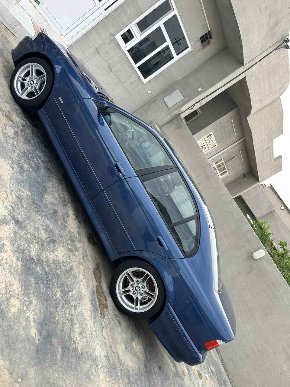 سياره BMW
موديل ٢٠٠٢ ماشيه ٢٣٠ الف حقيقي رقم كركوك قرار ٤٨ يعني بس وكاله بدون ضربه مضبوغ جماليه صور قبل صبغ موجود محرك ٥٢٥ بلاد محرك و كير و تبريد و تدفئه كلشي شرط بطاقه بانزين موجود 
مواصفات واضحه من صور فقط سلايت مابي مكان سيارة كركوك قضاء الدبس 
سعر ٨٢ مجال قليل 
تلفون ***********
          ***********
