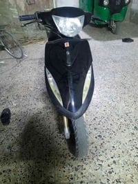 دراجه ماكس نظيفه مكينتهه مامفتوحه شغاله حلو مابيه اي شي سعر 450 بيه مج...