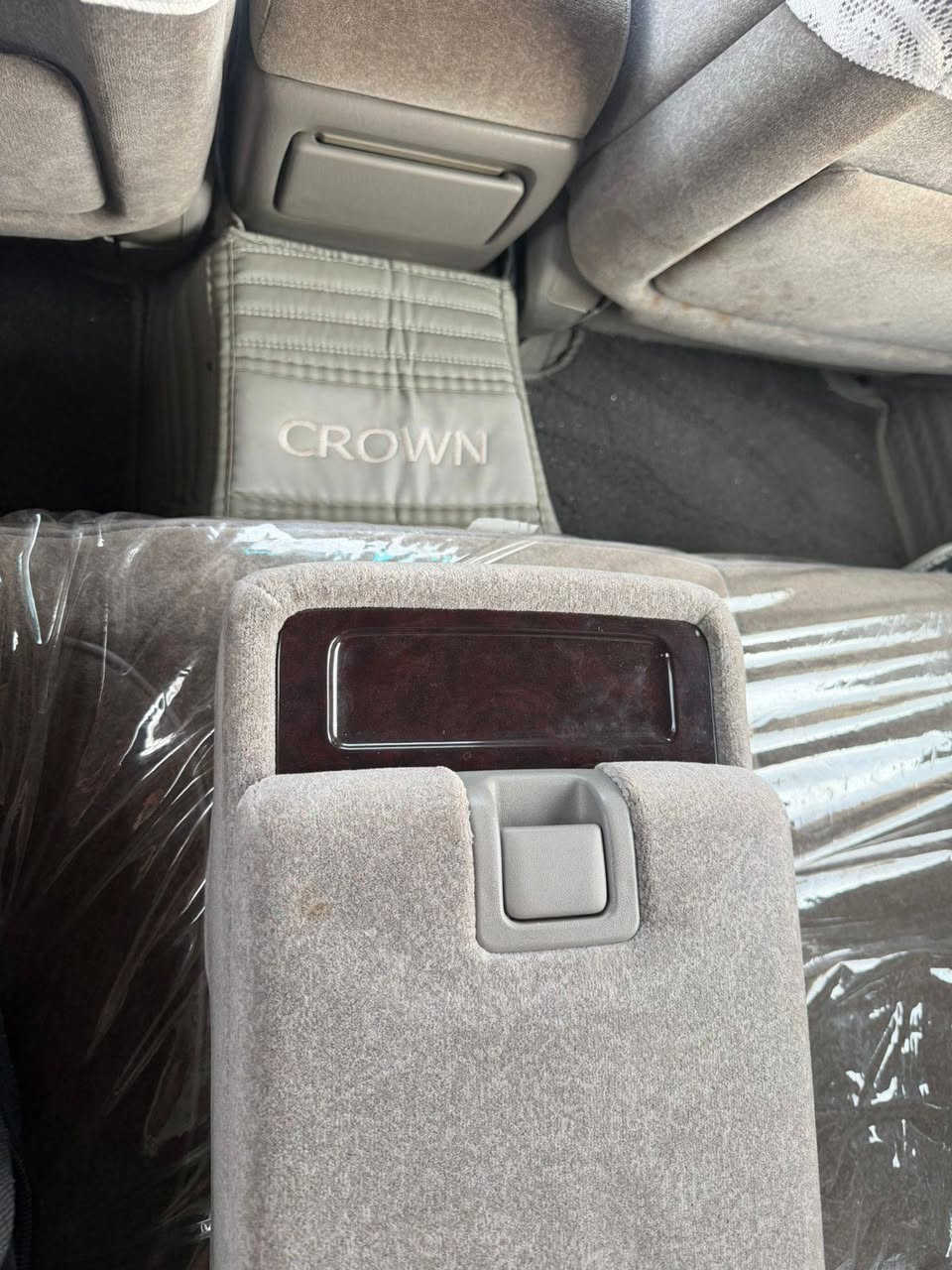 السلام عليكم
ملكه للبيع كفاله عامه من الكصه والحادث والاصوليات
 موديل( 2003 )كرستال اصل شاصي 71 مكينه (D4 الصغير )  ثلاث دكم 
مشروع وطني بأسمي  تحويل ثاني يوم سونار مرفق مع الصور 
سياره جاهزه ربع ماتخسر عليها منضومت زنون تخم تاير تبريد تدفئه كير مكينه كله شرط  السعر (141) وبيها مجال مكان السياره ناصريه الشطره رقم الهاتف ***********
ملاحضه: غير متواجد ع الفيس
