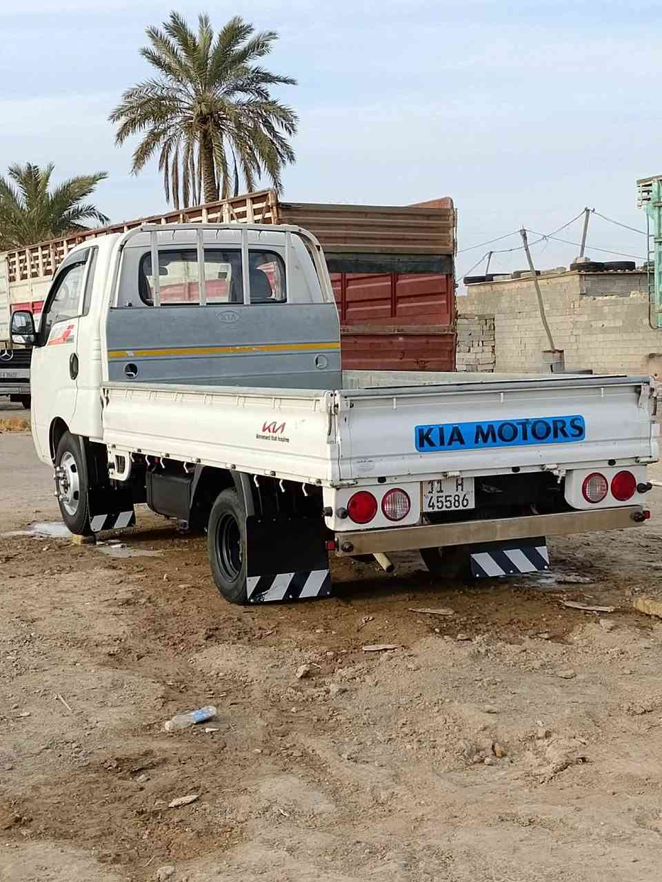 كيا فحل للبيع موديل ٢٠١٨ مكفوله كفاله عامه رقم بغداد باسمي مكان بغداد الفظيليه(***********)
