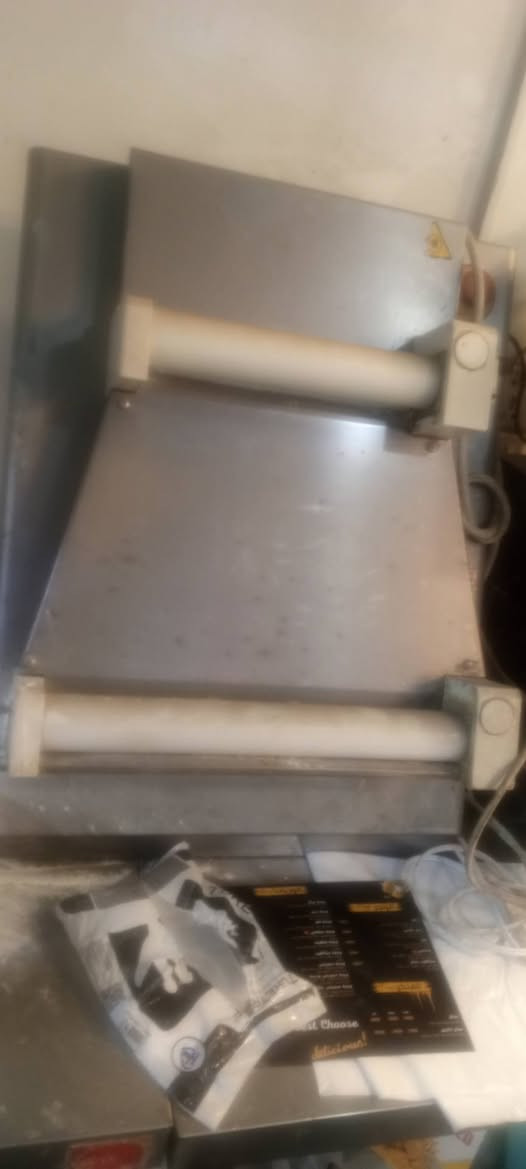 غراض مطعم للبيع الاعظميه 
***********وتساب
