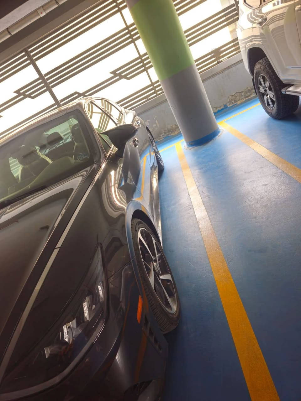 السلام عليكم
هيونداي سـوناتا للبيع موديل 2022

وارد أمـريكي – فئة عالية (SEL Plus)

محرك 1600 تيربو قوي واقتصادي

الون: نفطـي

 حادثة بسيطة جـداً (صورة الحادث مرفقة للشفافية)

 الممشى: 84 ألف كم

 رقم السيارة: شمـالي أربيل

 الموقع: الـزعفرانية

 السعر: 190

 المواصفات:

• شاشة كبيرة مع أبل كار بلاي وأندرويد أوتو

• تشغيل بصمة وزر ستارت

• رادار + أنظمة أمان (تنبيه تصادم، خروج مسار)

• فتحة بانوراما

• جنوط رياضية أصلية

• إضاءة LED كاملة

• تحكم بالمقود وكروز كنترول

• تكييف ممتاز

السيارة نظيفة جداً وجاهزة للفحص بأي مكان.

للاستفسار التواصل خاص


**إذا كنت صاحب هذا الإعلان وتريد حذفه لأي سبب، رجاءا أرسل رسالة إلى الدعم الفني**