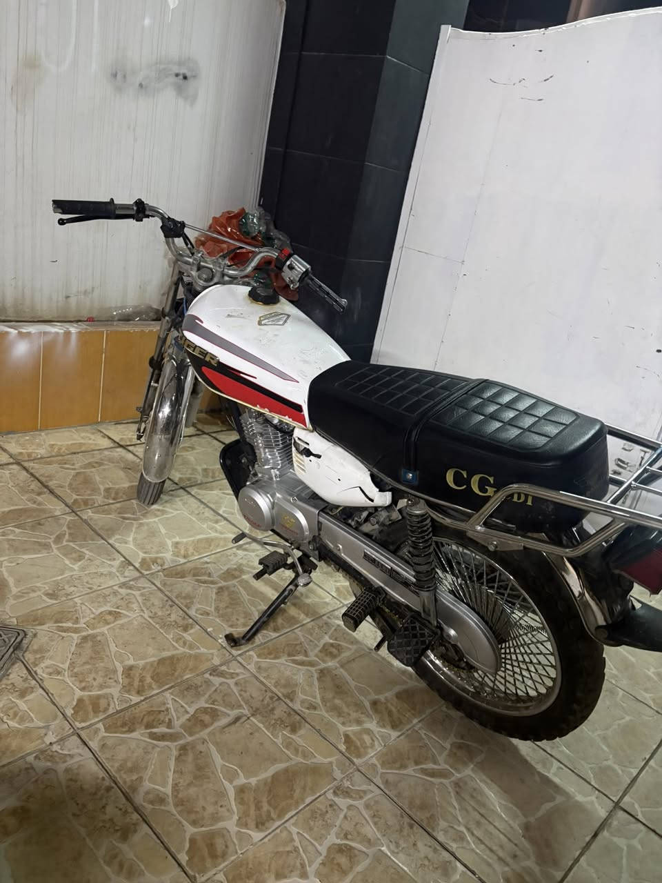 سلام علیکم دراجە للبیع مودیل 21بس محرک جدید شادە  لاسعر 400بی مجال ‏‪***********‬‏
