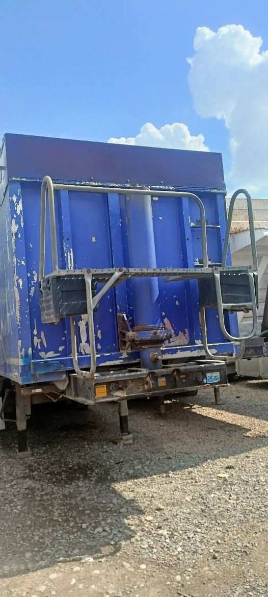 حاويه للبيع منفيس جديد بالمنفيس اربع محاور عنوان كركوك شاصي حديد
مشتقله موسم وأحد فقط عنوان كركوك ***********///***********بي وتساب خط نهايته 28
