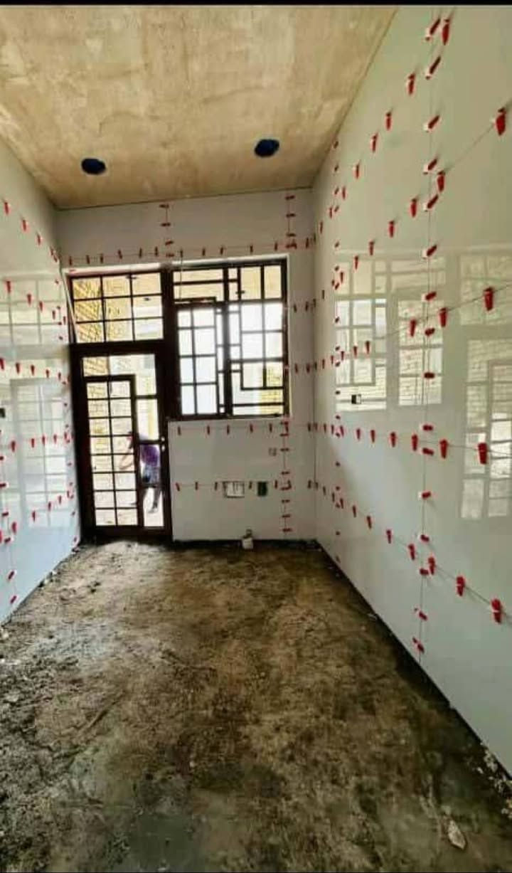 السلام عليكم اصطه سراميك ارضي وجدار استلام هندسه وهاذا شغلي داخل الموصل فقط ***********
