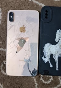 آيفون XS ماكس • ٢٥٦ • كاميرا امامية معطلة