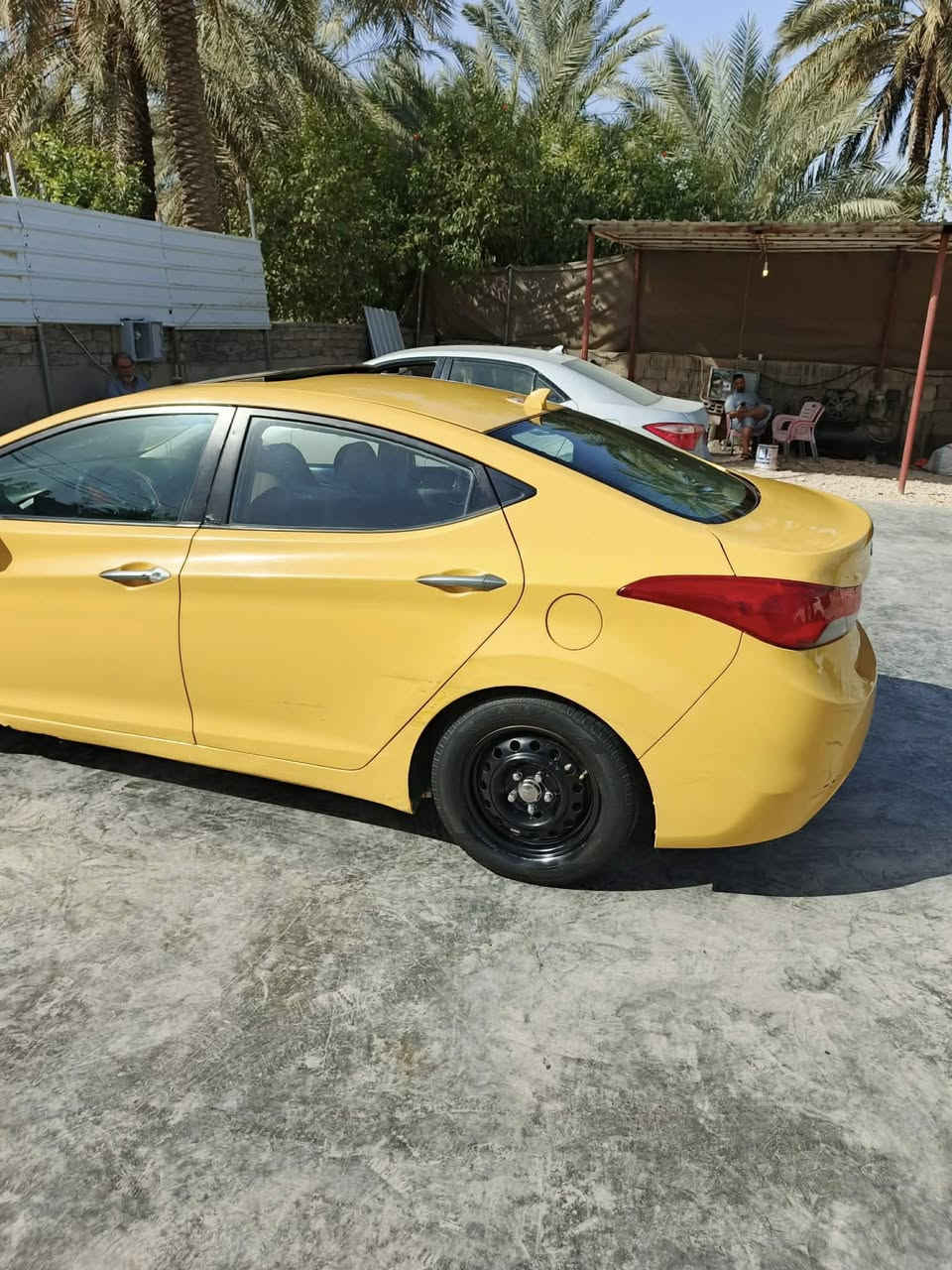 يالله متاح الانتره موديل 12 سياره فول موصفات 1/1 رقم بابل محرك 1800  كير محرك خير من الله سياره امريكي بيها بنيد مبدل وطخه بلباب بدون داخل سياره جاهزه على آخر حبايه ترايك للبصره مكاني بابل سياحي سعرها 100$وبيها مجال 
للاستفسار الاتصال 
***********
