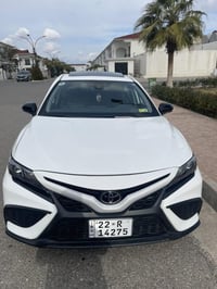 TOYOTA camry se + 2024 awd  المحرك : 2.5 V4   AUTOMATIC     عدد كم :٢٠...