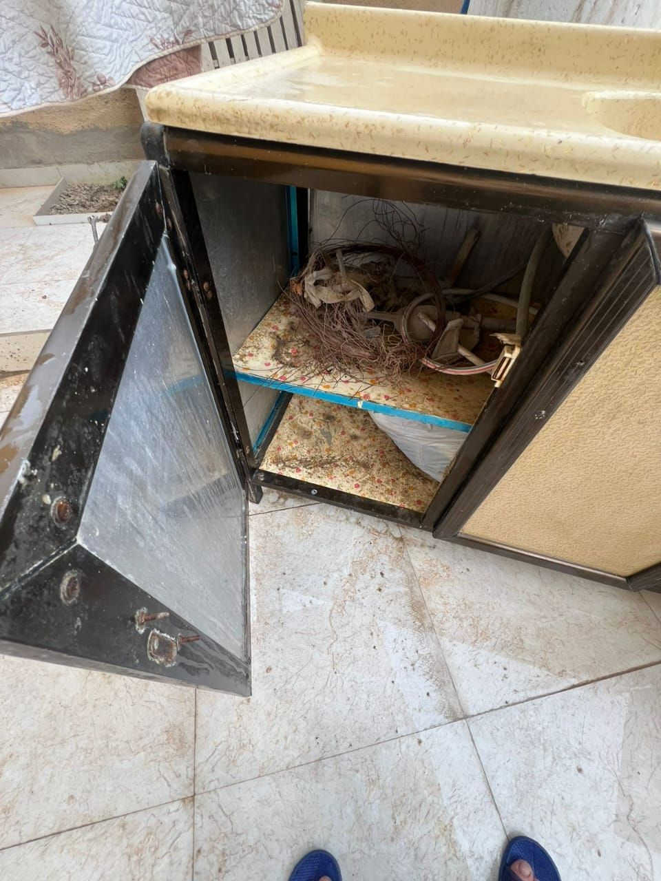 سنك مرمر للبيع نظيف كل كسر مابيه مستعجلين ع البيع


**إذا كنت صاحب هذا الإعلان وتريد حذفه لأي سبب، رجاءا أرسل رسالة إلى الدعم الفني**