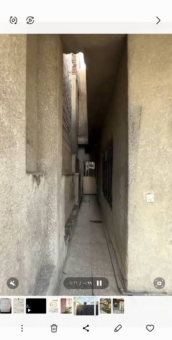 مكلف بالنشر والاتصال ع صاحب الدار ادناه:
دار طابو صرف  للبيع في ابودشير قرب الحي الصناعي شارع كناري في البداية 
مواصفاته:سعر ١٨٠
مساحة ٢٠٠ م يحتوي ع كراج كبير وحديقة وهول واستقبال وغرفة نوم ومطبخ وحمام ومرافق .. والطابق العلوي غرفتين ومخزن  
للاستعلام: *********** وبية واتساب
