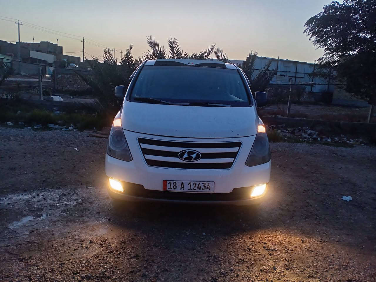 ستاركس 2010 مفتوح اصل رقم بابل انكليزي امصفره هيئه ومرور سياره جاهزه  مكينه كير اكسن كله جديد   بيهه جاملغ الخلفي صبغ  فقط  مكاني نجف مشخاب السعر ١٣٤ وبيه مجال حك جيه ***********
