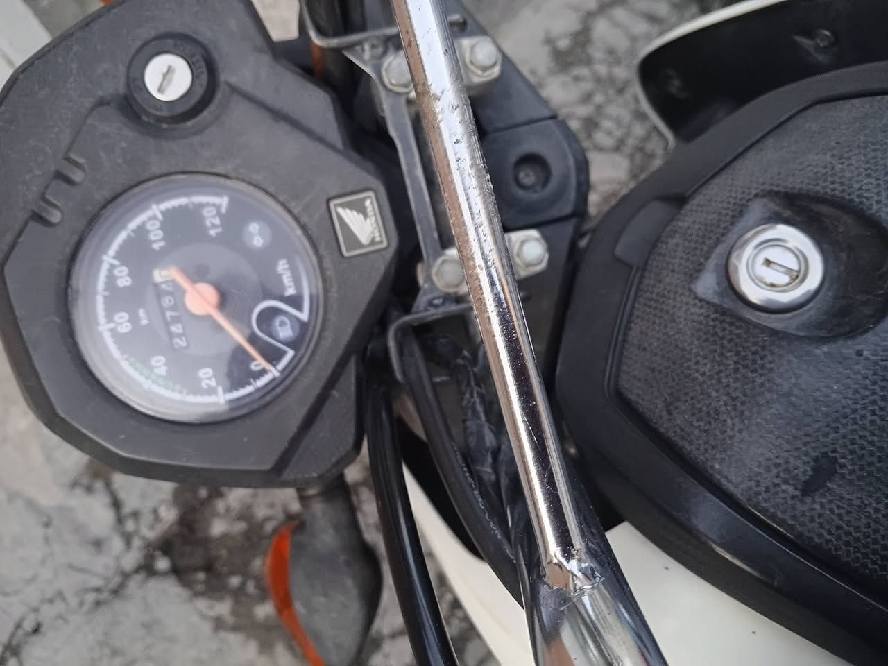 دراجه هونده نوفا للبيع دراجه اوتماتيك محركه يشبه سبيسي السعر 8ورقات مكانه بغداد صليخ ٦٠٠تصال واتساب 
***********
