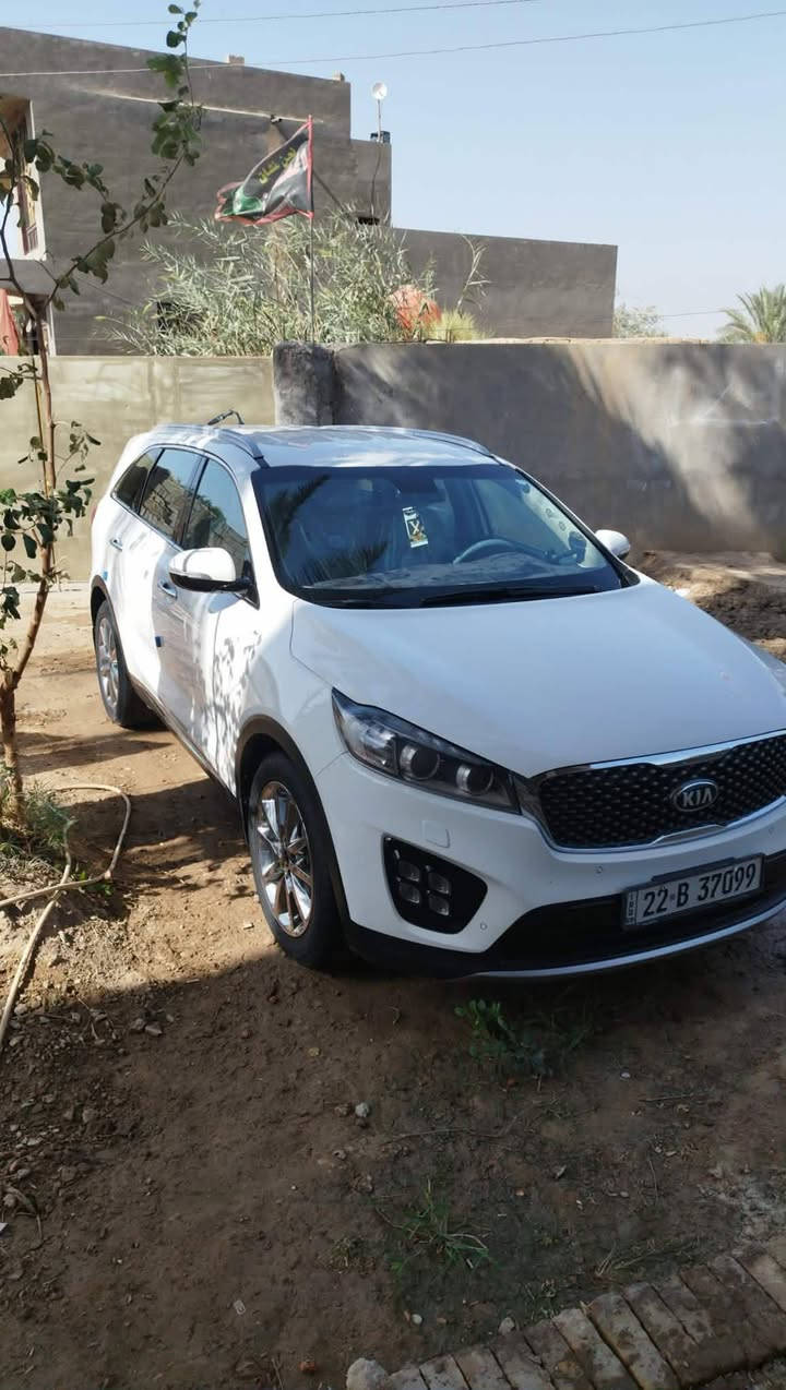 كيا سورنتو خليجي
رقم ربيل نكليزي 
موديل ٢٠١٨ شكل ال٢٠
لون ابيض 
 بكان السياره حله ابو غرق 
٦ سلندر ٧ راكب 
فوووووول مواصفات بدون فتحة 
بصمتين: تشغيل وتقفيل 
بردات خلفية اصلية 
الباب الخلفي كهرباء 
كامرة دوارة اصلية 
مري شفط مع القفل 
حساس امامي وخلفي 
شاشة كبيرة اندرويد 
نظام ايكو درايف 
كشنات جلد اصلي لونين 
كشنات ٢ كهرباء 
كامرة دوارة اصلية 
مري شفط مع القفل 
حساس امامي وخلفي 
تبريد ابيانو لمس 
تبريد ٣ قطع ثلج 
تحكم استيرن فول 
حاكية : ابلوتوث: اوكس 
كيجات السرعة زئبقية 
شاشة الدشبول الكترونية 
اضواء ترحيب بليدات 
جي: بي: اس خرائط طرق 
علامة سورنتو بلدوسة 
لد امامي وخلفي 
لايت زنون اصلي 
لايت لد٥ عدسات اسود 
مانع انزلاق وانحدار 
يدات نيكل اصلي 
اشاير بلمري 
ويل اكروم ١٩
تخم تاير جديد
ماشية ٩٠ الف اصلي 
كير ومكينة وصدر وحدادية وتبريد خير من اللة
بدون ضربة وتبديل واشخوط وبارد وصبغ عدى شخطين بسيطات مكفولة الباقي
سيارة نظيفة وجاهزة مابية اي نقص 
فديو موجود بلمنشور
السعر٢٤٠$***********
