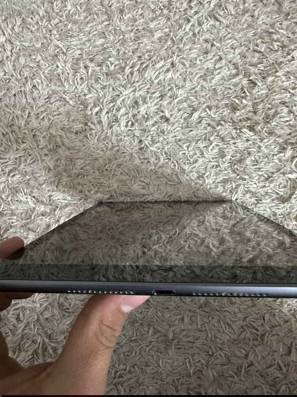 ايباد ايفون 8 
ذاكرة 32
بطارية 81 قطارة بلشحن 
بوبجي 60 فريم 
الايباد فول لا تعليك ولا تكطيع مال مسلسلات والعاب بس 
السعر قفل قفل 125 متوازي على بيعته عنواني موصل جانب الايسر 
للتواصل خاص


**إذا كنت صاحب هذا الإعلان وتريد حذفه لأي سبب، رجاءا أرسل رسالة إلى الدعم الفني**