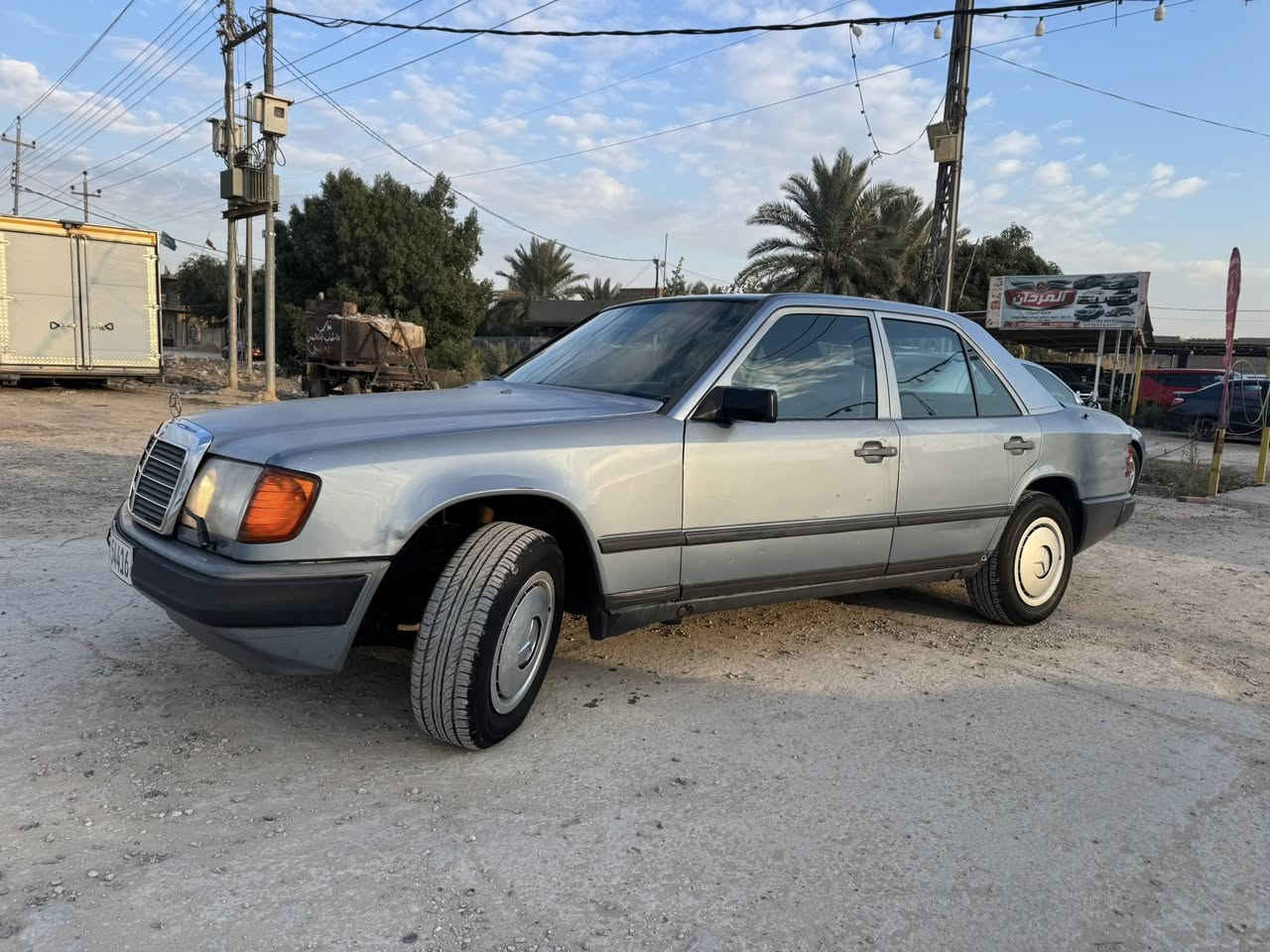 مارسدس دب موديل 87
كفاله عام من صبغ سياره جديد علا وضع بلاد سياره جارده بس
مكينه بلاد ادامه كمله مسويلهه 
سعر 80بيهه مجال
العنون كربلاء 
***********
