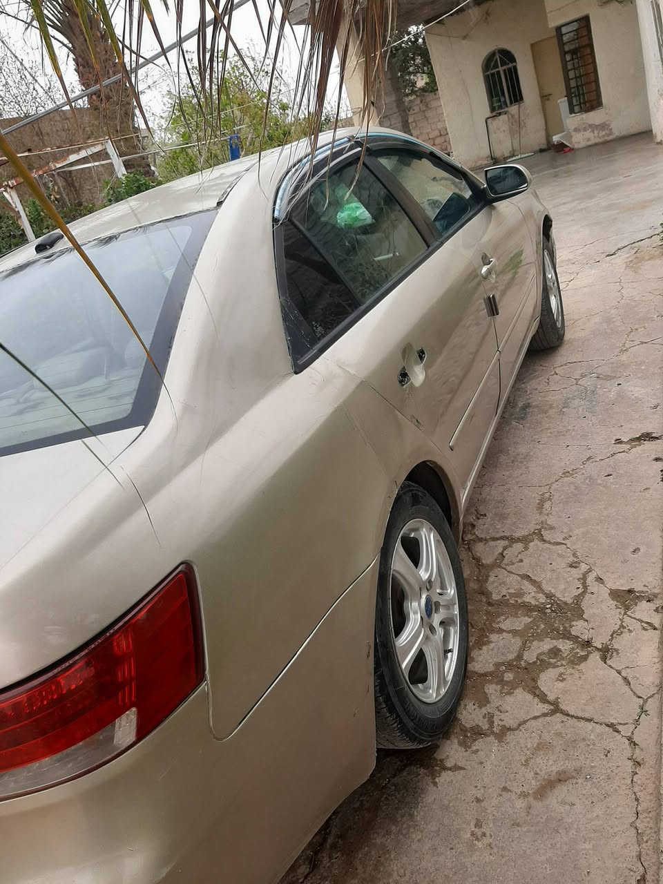 السلام عليكم سوناتا للبيع مگصوص موديل ٢٠٠٨ كير محرك شرط صدر نص عمر تايرات جدد كهربائيات شغاله للبيع ب ٤٠ ورقه وبيها مجال او مراوس ب مكصوص للأستفسار اكثر الاتصال على الرقم ***********
