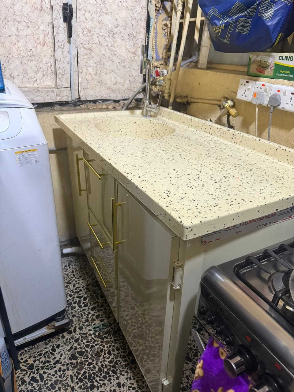 كاونتر مرمر للبيع ٢٥٠


**إذا كنت صاحب هذا الإعلان وتريد حذفه لأي سبب، رجاءا أرسل رسالة إلى الدعم الفني**