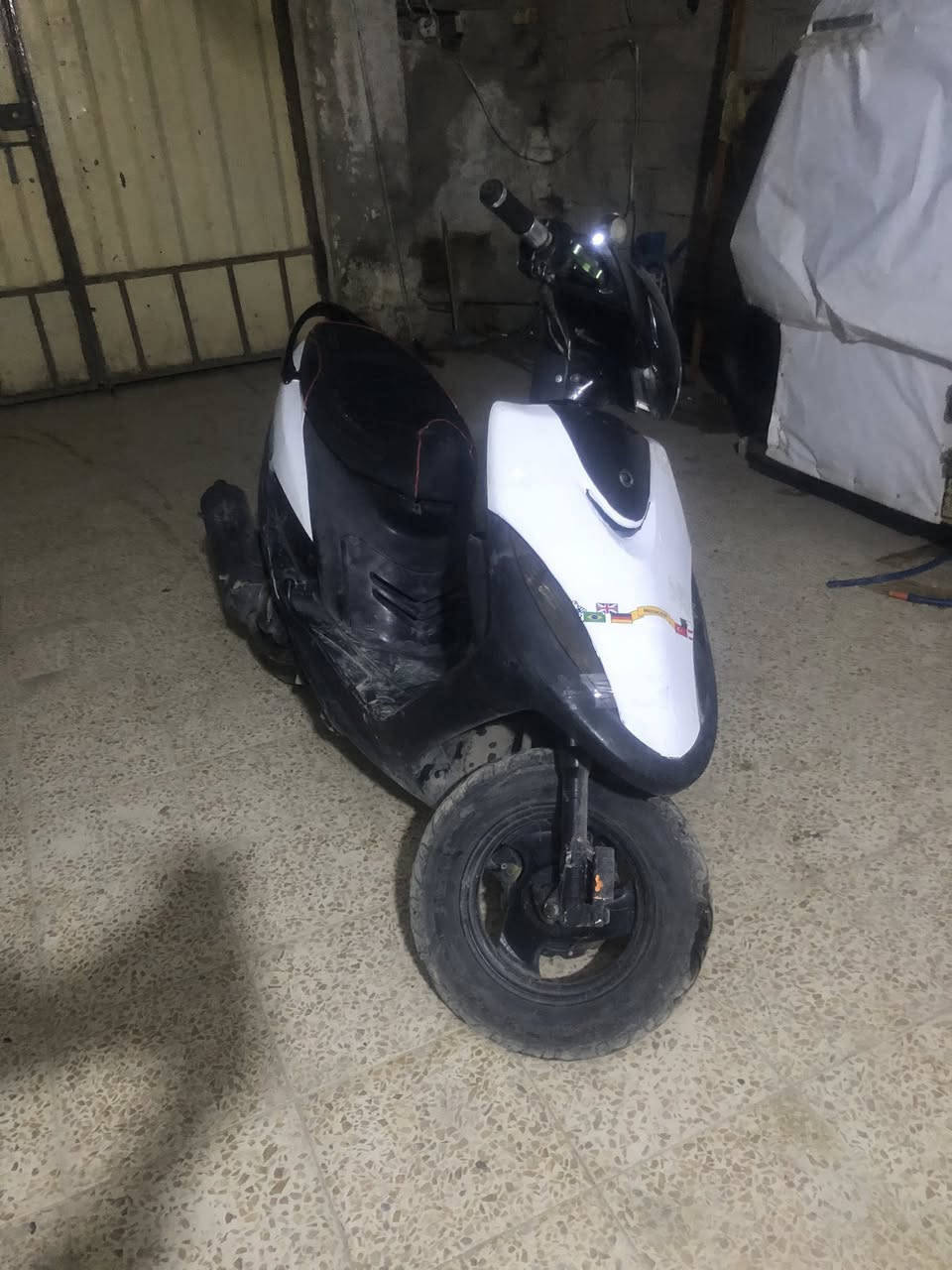 ماكس عدلة كلة شغال سلف هندر بوشة ٥٥ مابيه نقص لا تبخير لا تنقيص ٣٠٠ وبيها مجال قليل بكاني بعقوبة تحرير ***********
