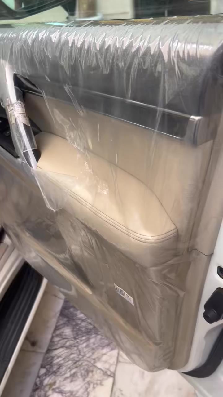 السلام 
عليكم للبيع لاندگروز VXS/5700
موديل 2018 
العداد 87 الف كيلو متر حقيقي السياره كلش جديده على ايدي مامفتوح بيه برغي ومكفوله كفاله عامه من الضربه والصبغ والتكحيل 
رقم بغداد بسمي شبه مميز 
عنوان بغداد مايحتاج اذكر موصافات غنيه عن التعريف 
‭٠٧٧٥ ٨٦٣ ٥٦٥٩‬ 

السعر 61 $ وبيه مجال بصيط
