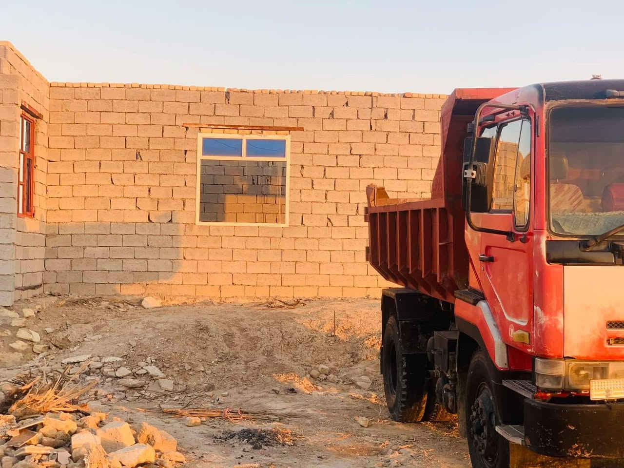 للبيع نيسان ١٩٩٣ مكاني ناصريه *********** وانه مكلف بالنشر
